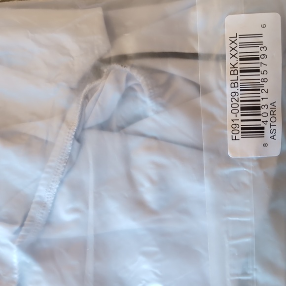 Frederick’s of Hollywood Astoria Satin Sleep Romper Flirty Bow NWT - Picture 7 of 9